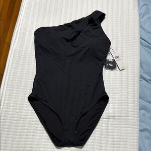 Carmen Marc Valvo Black One-Shoulder Swim One Piece